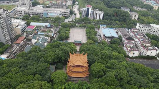 航拍湖南岳阳金鹗山公园