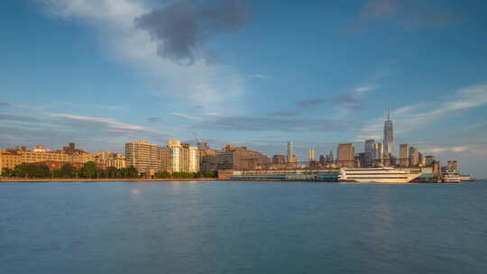 哈德逊河延时拍摄的曼哈顿日落