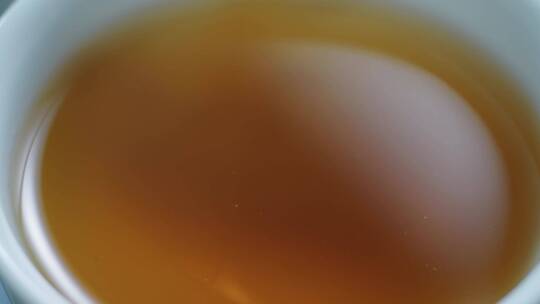 茶红茶倒茶滴水茶叶茶汤水滴泡茶喝茶茶杯茶