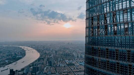 上海中心大厦清晨航拍