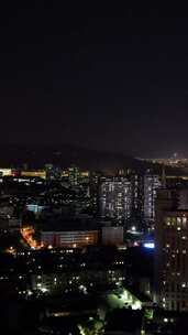 竖版航拍山东济南老城区城市夜景