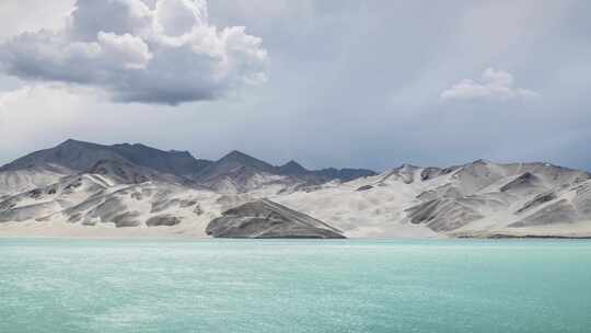 新疆克州阿克陶白沙湖 湖泊雪山8K延时