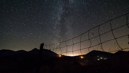 夜晚璀璨的星空