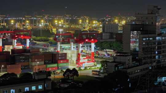 上海集装箱外高桥码头夜景航拍