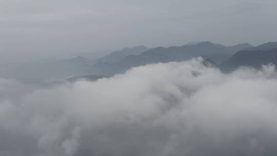 浙江衢州江郎山云雾缭绕航拍