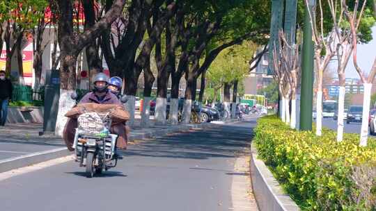 南京城市马路汽车车辆车流视频素材