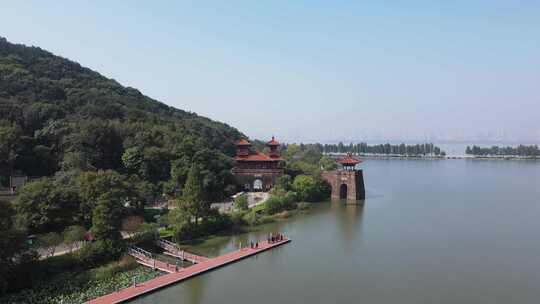 航拍武汉旅游5A级东湖景区楚城古建筑城墙