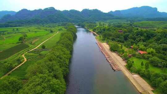 航拍武夷山九曲溪竹筏漂流丹霞地貌岩茶茶园