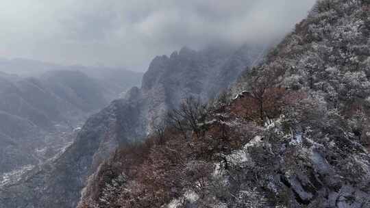 下雪 ￼ 云海 ￼户外 山峰 秦岭