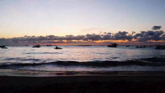 海边傍晚夕阳落日彩霞延时