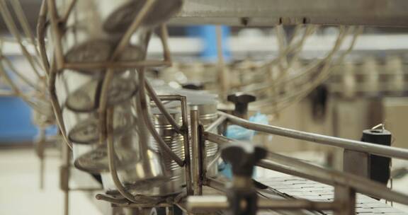 罐头工厂自动机械化生产