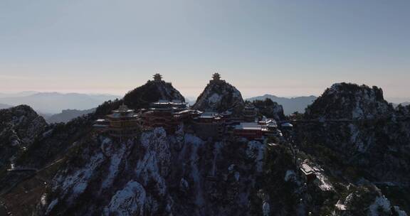 航拍河南洛阳老君山雪景风景