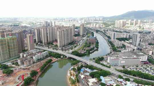 4K 广东江门市航拍一江两岸城市景观