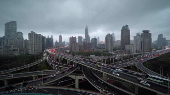 上海市中心天际线，中国在亚洲城市。摩天大