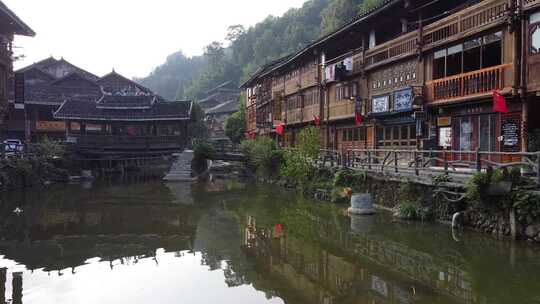 航拍贵州肇兴侗寨侗族村落山水大气风光景色