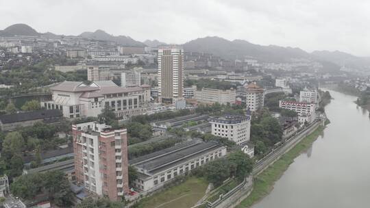 航拍贵州美酒河-赤水河酿酒文化茅台酒厂视频素材模板下载