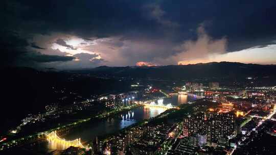 雷暴 闪电 雨后小城 无人机航拍夜景