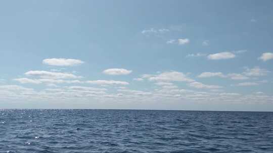 4K清澈海水蓝色海面