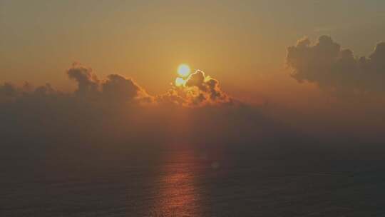 航拍杭州湾海天一洲日出