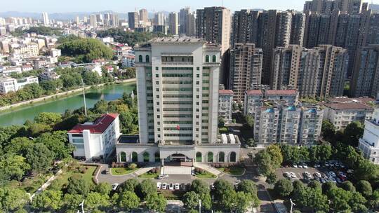 航拍湖北咸宁城市风光地标建筑视频素材模板下载