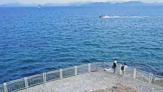 岸边看海大海岸上的人观海小梅沙3435