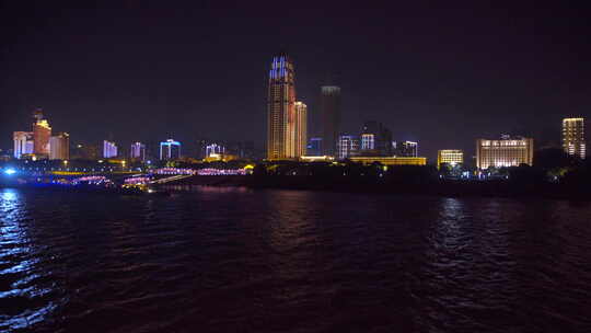 行船拍武汉汉江江滩夜景 知音号码头灯火视频素材模板下载