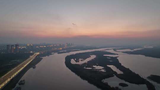 黄昏黑龙江省哈尔滨市松花江河畔日落风景