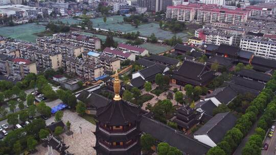 航拍江苏泰州城市建筑景观天际线