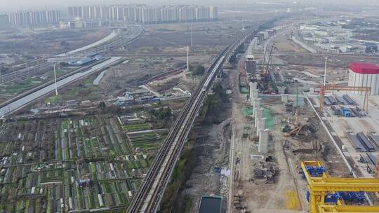 上海高架桥梁工程施工地
