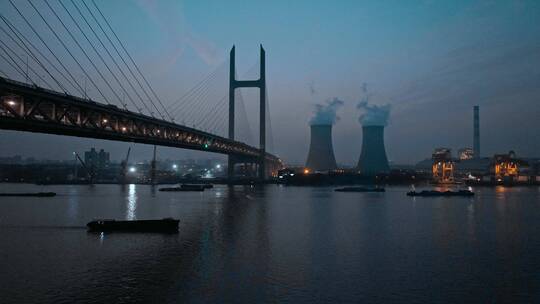 闵浦大桥傍晚航拍