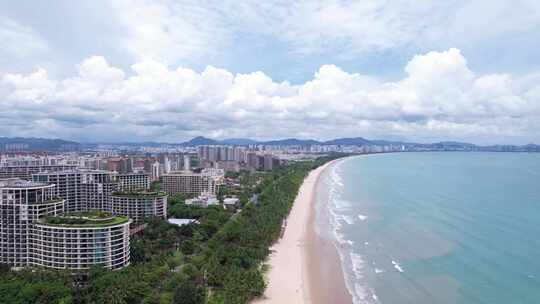 三亚三亚湾亚龙湾航拍海边风光酒店沙滩