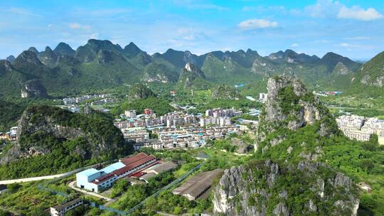 桂林国家高新区的山峦航拍全景