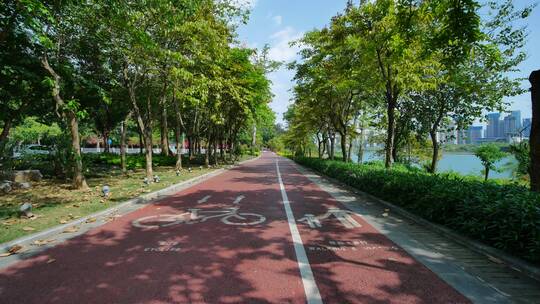 南宁青环路邕江岸边绿道自行车道跑道视频素材模板下载