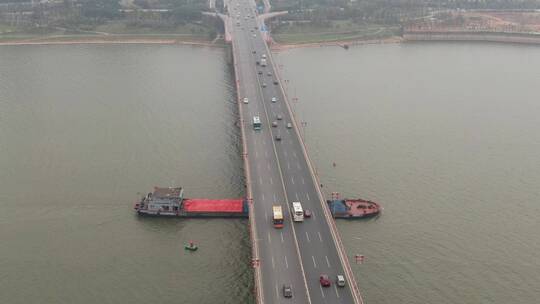 航拍江西南昌大桥交通视频素材模板下载