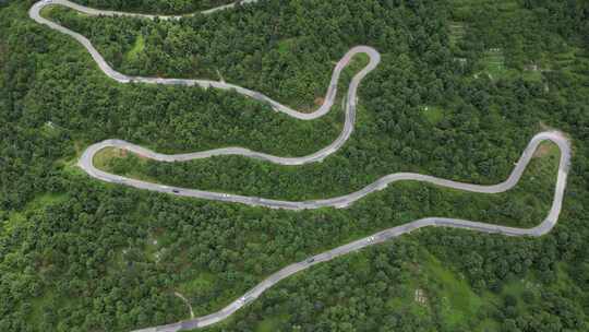 丽江弯曲的盘山公路航拍