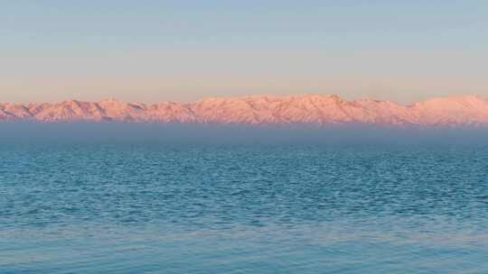 新疆赛里木湖冬季日落延时8K风景