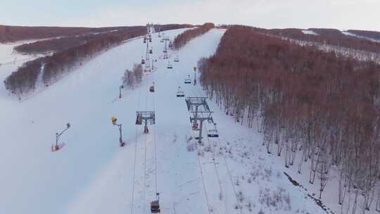 高山雪场雪道滑雪