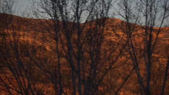 行车视角 黄昏 夕阳 日落 山川 黄土高原