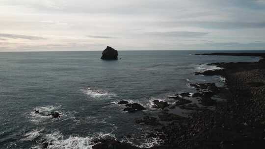 冰岛海，岩石，海浪，泡沫