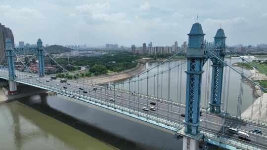 航拍湖北武汉城市交通车流古田桥大桥汉江视频素材模板下载