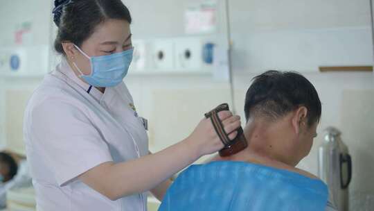中国中医火疗治疗给病人治病