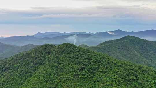 航拍三亚山岭风景