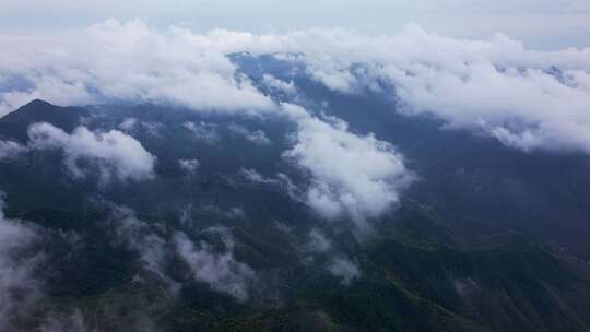 山川高山云海航拍