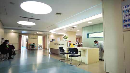 医院的护士站医护人员忙碌延时摄影