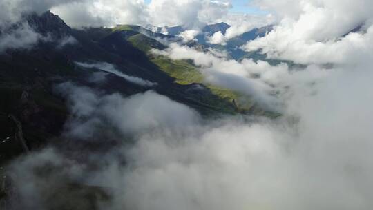 西藏丁青县孜珠寺雍仲苯教航拍孜珠神山