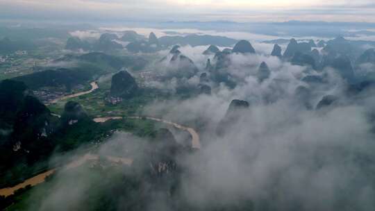 航拍桂林阳朔漓江遇龙河景区自然山水风光