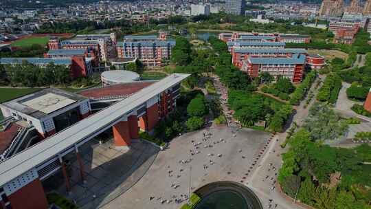 航拍福建中医药大学