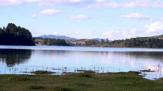 贵州威宁杨湾桥小岛美景