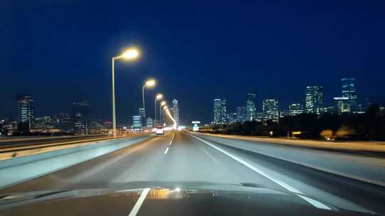 高速公路上的速度行驶 夜晚第一视角延时