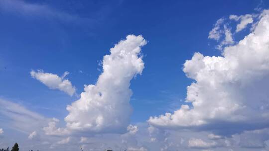 天空中的云朵空镜头